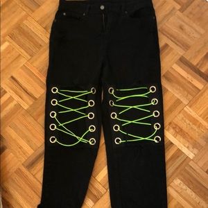 CARMAR jeans with lime green bungee ✿